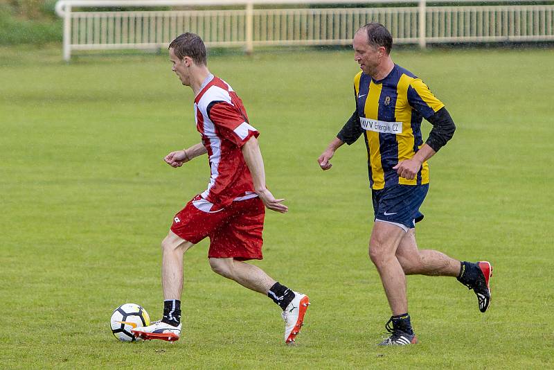 TJ Slavia Malé Hoštice slaví 95 let fotbalu v obci.TJ SLAVIA MALÉ HOŠTICE - SFC OPAVA 4:4