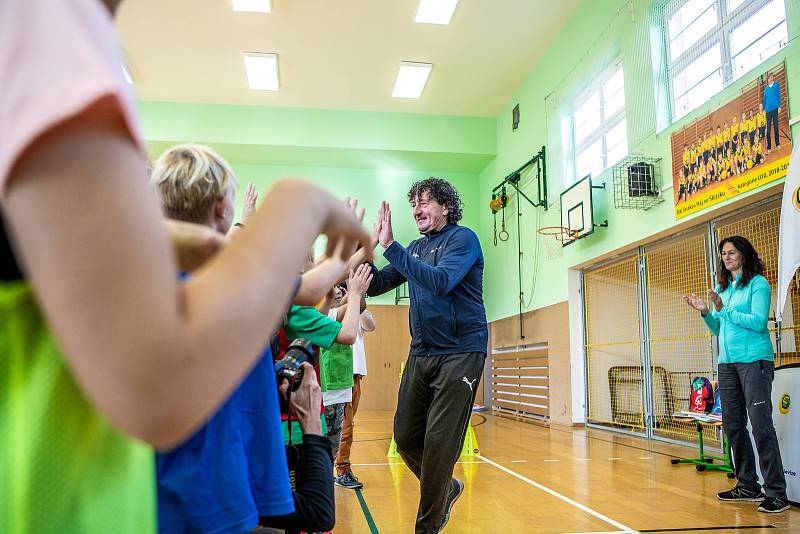 Olympijský trénink s Šárkou Kašpárkovou a Petrem Korbelem na ZŠ Háj ve Slezsku.