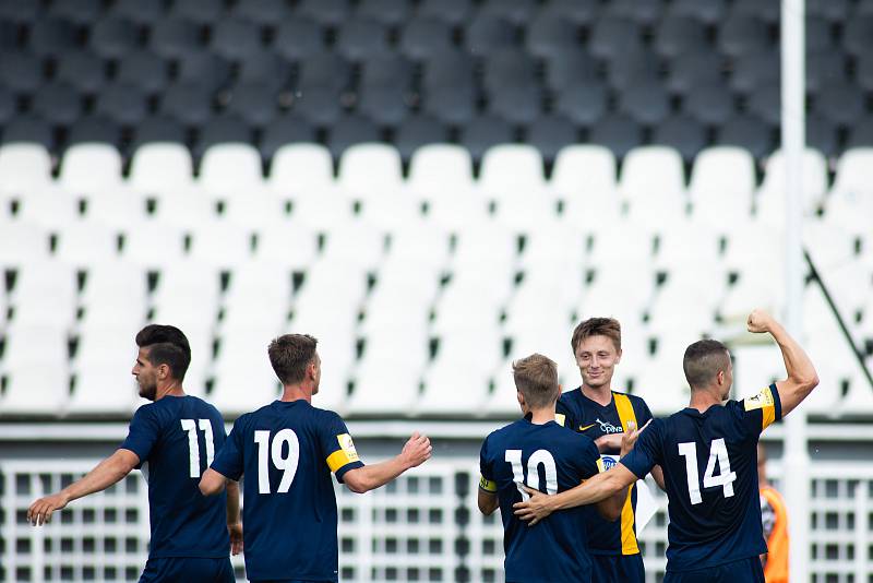 Zápas 29. kola Fortuna národní ligy (FNL) mezi FK Hradec Králové a SFC Opava na stadionu v Hradci Králové 20. května 2018. Opava, gól, radost.