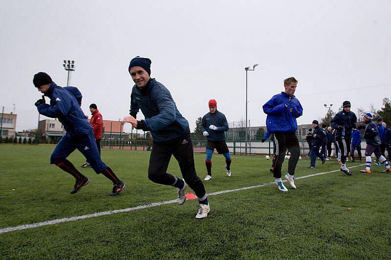 Fotbalistům Slezského FC Opava začala ve čtvrtek zimní příprava.