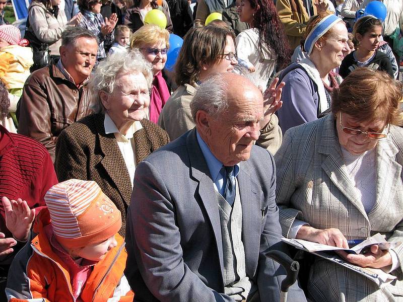 Ve čtvrtek 24. dubna proběhl na Horním náměstí v Opavě Den s Deníkem.