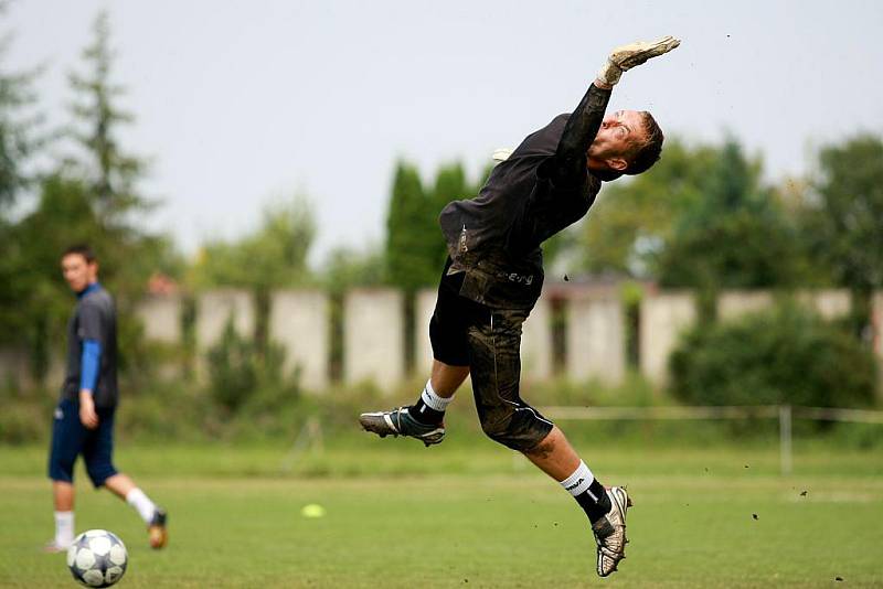 Příprava opavských fotbalistů je v plném proudu. Páteční trénink za koupalištěm byl toho důkazem.