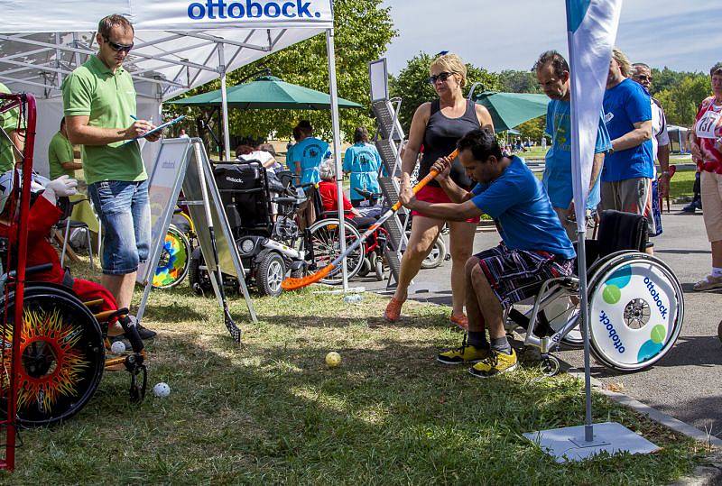 V Hrabyni se uskutečnil už čtrnáctý ročník Sportovního dne postižených.