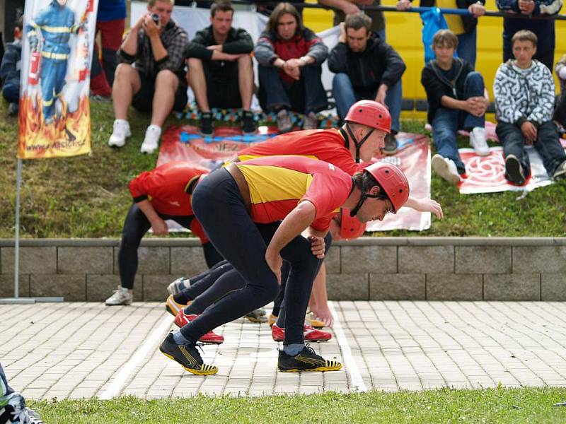 Druhé kolo Extraligy hasičů v požárním sportu ve Štrbicích.