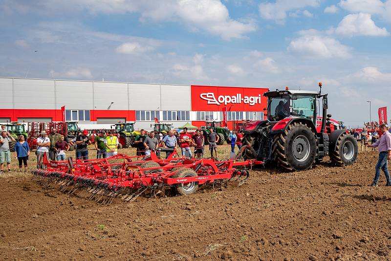 Polní den OPaLL - AGRI, Dolní Životice, září 2022.