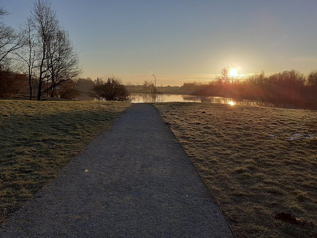 Revitalizace Stříbrného jezera pokračuje. 3. listopadu 2021, Opava.