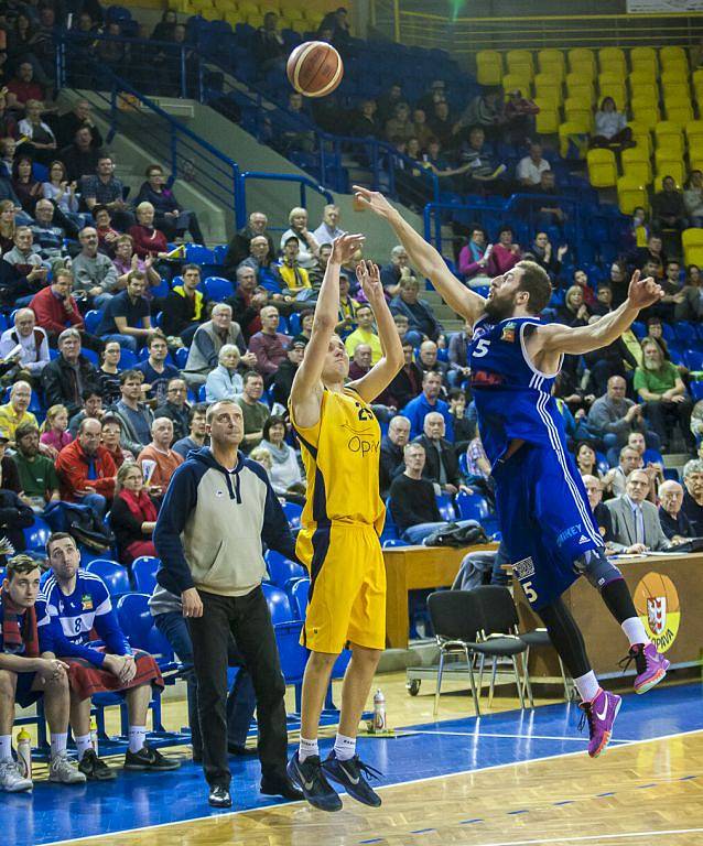 BK Opava – NH Ostrava 67:60