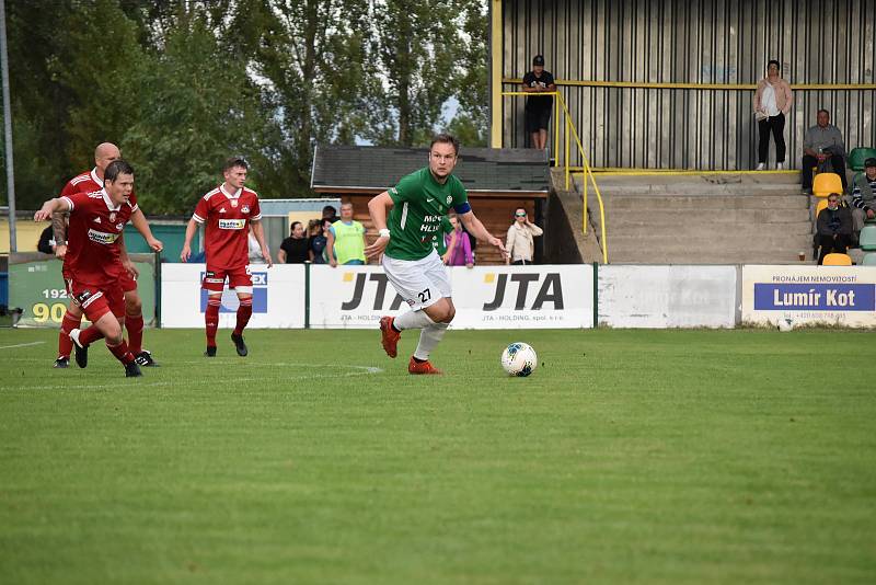 Fotbalisté Hučína porazili Velké Meziříčí. Foto. Štěpánka Czyžová