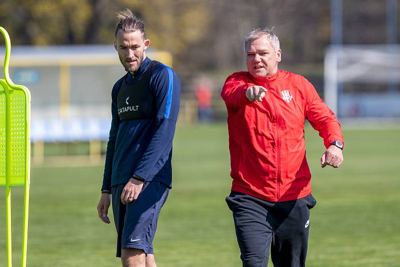 Fotbalisté Slezského FC po šesti týdnech individuální přípravy začínají trénovat společně.