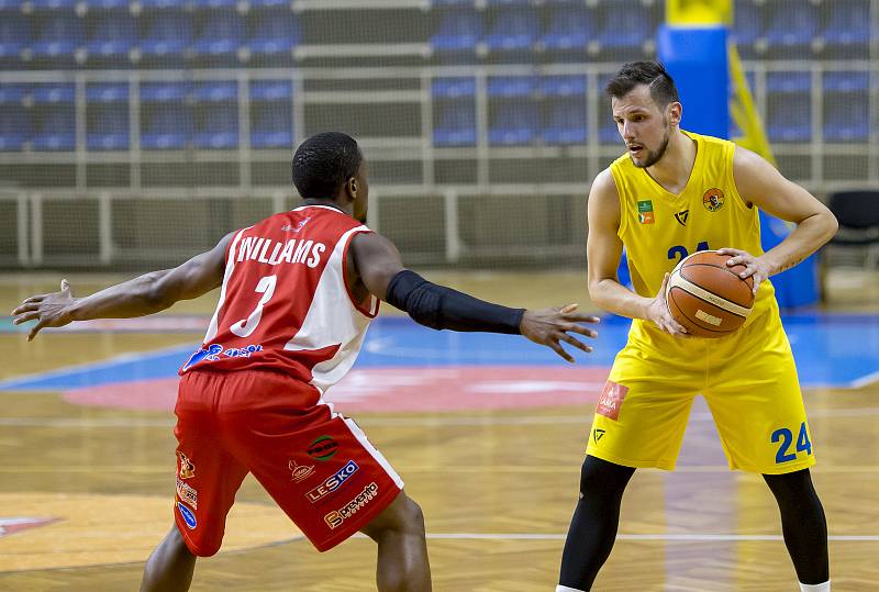 BK Opava - BK JIP Pardubice 87:77