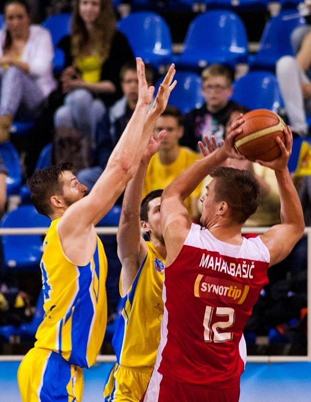 BK Opava - ČEZ Basketball Nymburk 76:84