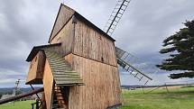 Větrný mlýn na Cholticích. 27. srpna 2022, Litultovice - Choltice.