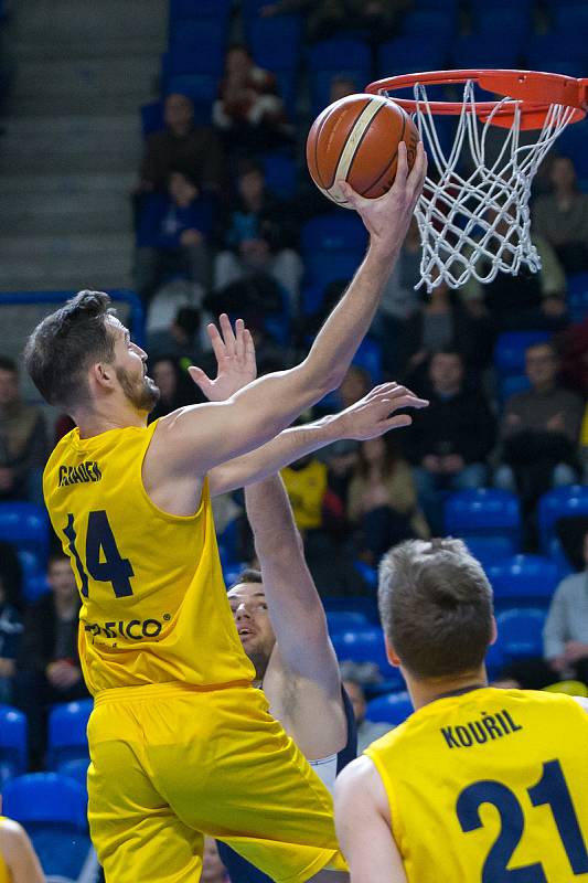 BK Opava – NH Ostrava 111:78