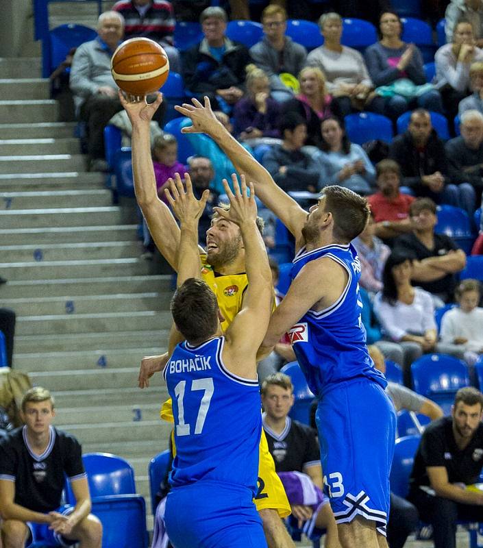 BK Opava – USK Praha 72:71