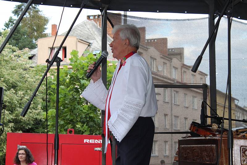 Jožka Černý vystoupil před natěšenými Opavany na Babím gastro festivalu.