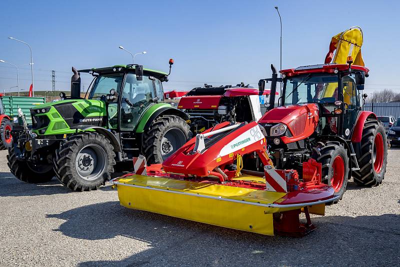 Agroservis - zemědělská technika.