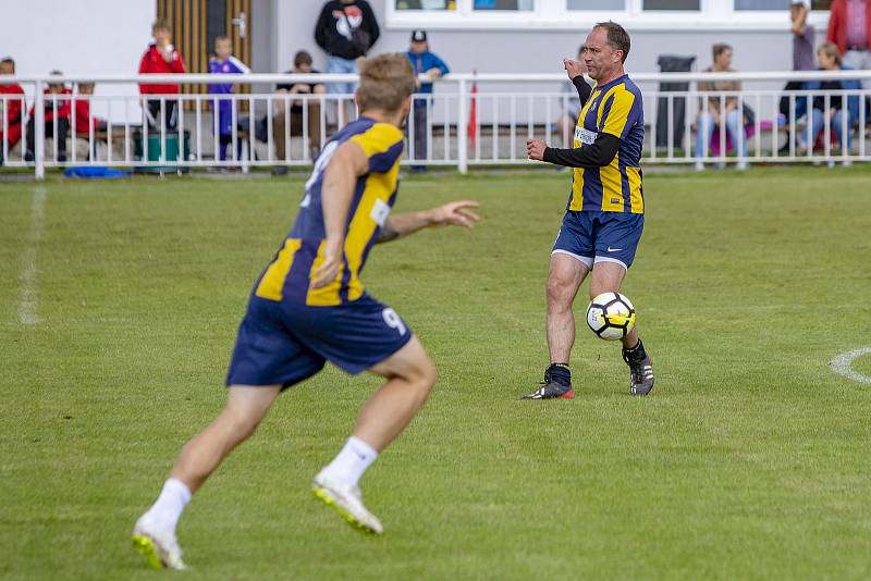 TJ Slavia Malé Hoštice slaví 95 let fotbalu v obci.TJ SLAVIA MALÉ HOŠTICE - SFC OPAVA 4:4