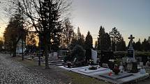 Dušičky na Městském hřbitově v Opavě. 30. října 2022, Opava.