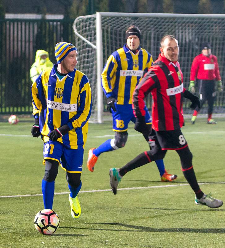 Vánoční utkání SFC - stará garda Slezského FC vs. výběr mládežnických trenérů klubu.