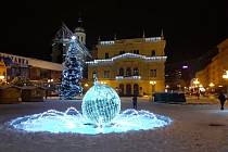 Vánoční výzdoba ve slezské metropoli. 28. listopadu 2021, Opava.