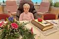Paní Aloisie Hofmanová z Domova Bílá Opava oslavila 10. ledna 101 let. Opava, 14. ledna 2022.  se souhlasem KÚ MSK