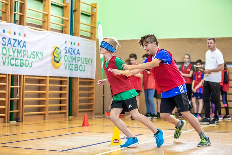 Olympijský trénink s Šárkou Kašpárkovou a Petrem Korbelem na ZŠ Háj ve Slezsku.