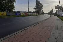 Těšínská ulice v Opavě dostala nový asfalt. 12. října 2023.