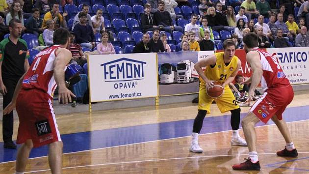 BK Opava – BK JIP Pardubice 72:81