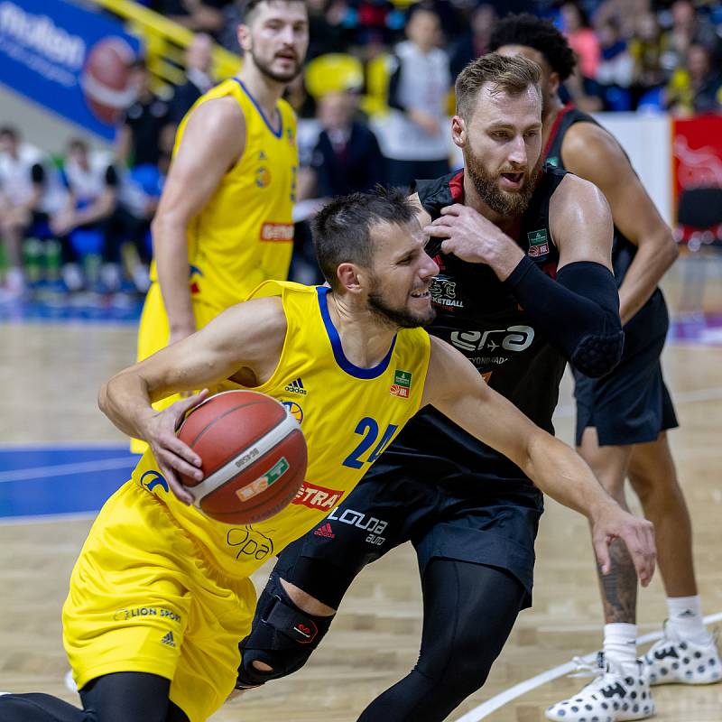 BK Opava - Nymburk 61:69