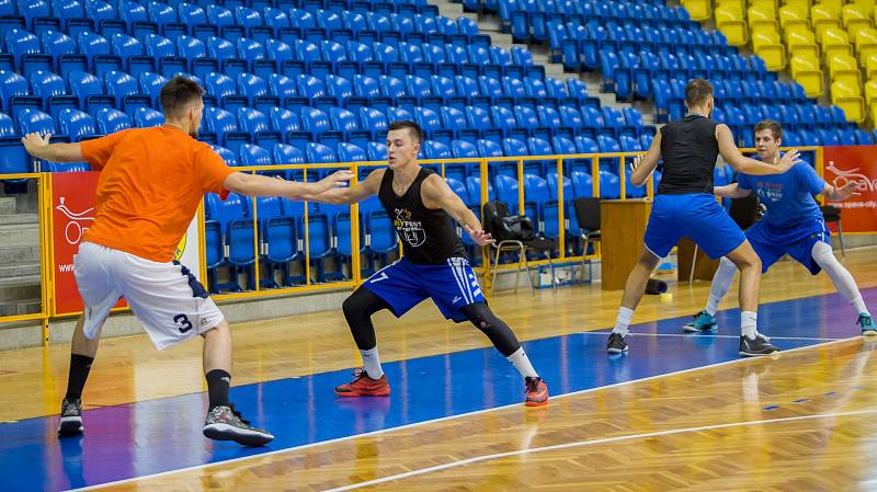 Opavští basketbalisté začali přípravu.