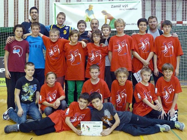 Basketbalisté třináctky zazářili v Olomouci - Opavský a hlučínský deník
