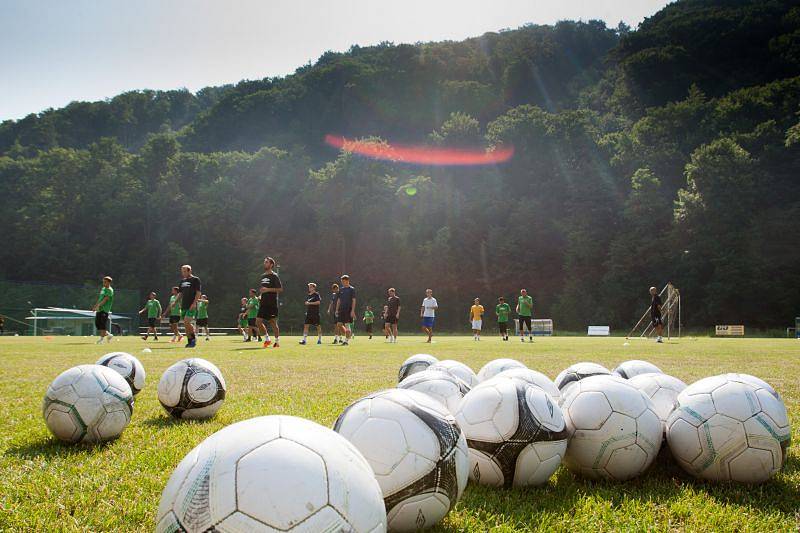 Areál dobré pohody, okolní lesy, fotbalové hřiště v Žimrovicích a řeka Moravice, to byla hlavní místa, která okupovali v minulém týdnu hlučínští fotbalisté. Na programu totiž měli kondiční soustředění.