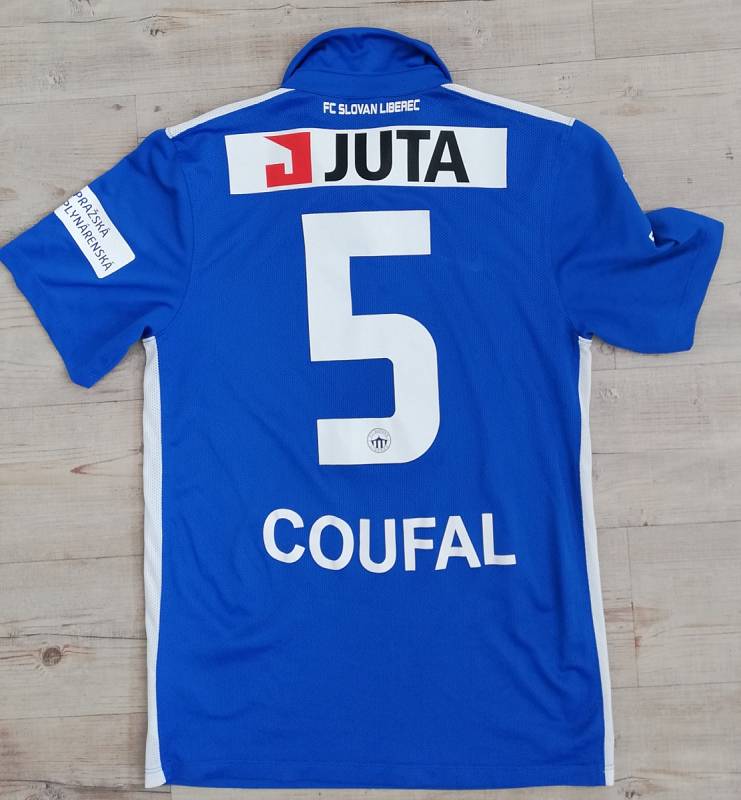 Vladimír Coufal - podepsaný dres Slovan Liberec.