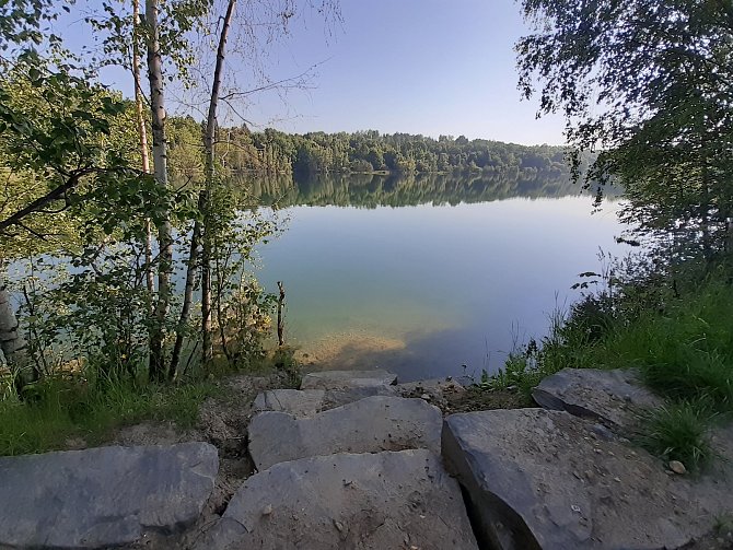 Stříbrné jezero v Opavě, červen 2021.