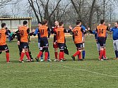 Nižší fotbalové soutěže pokračovaly o víkendu dalším kolem. Holasovice porazily Větřkovice 9:0.