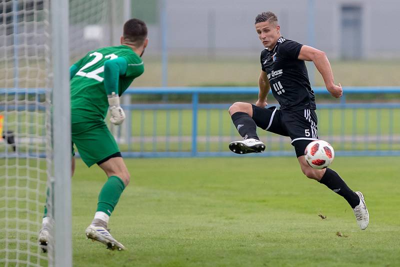 Dolní Benešov-Baník Ostrava"B" 0:4.