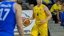 BK Opava – USK Praha 72:71