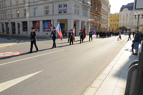 Sobotní slavnostní den zahájil velkolepý průvod s jednašedesáti hasičskými prapory, který vyrazil z Dolního náměstí a měl namířeno do Konkatedrály Nanebevzetí Pany Marie, kde se konala slavnostní mše.