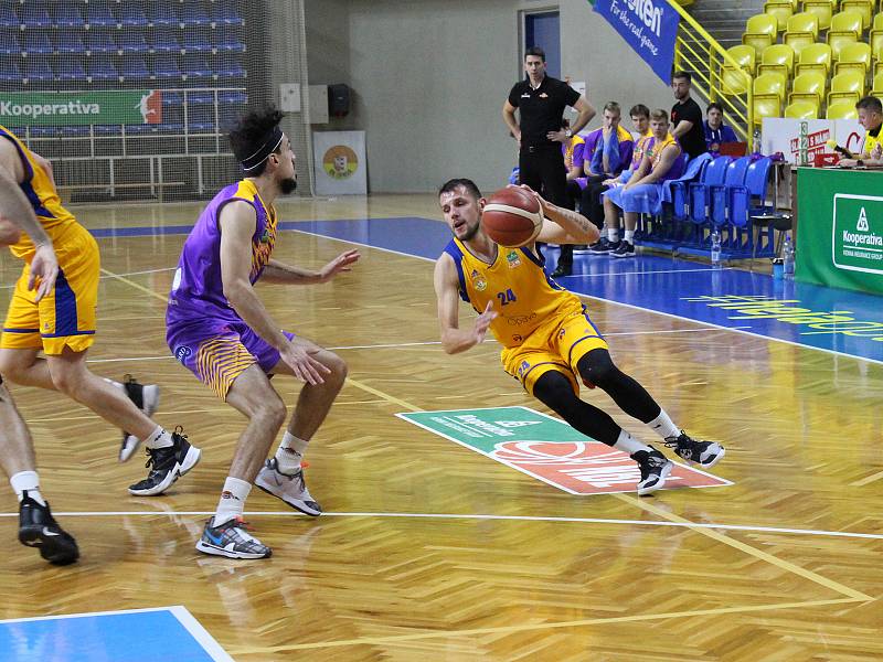 Basketbalisté Opavy vyhráli nad ústeckou Slunetou. Foto: Ondřej Ludvík