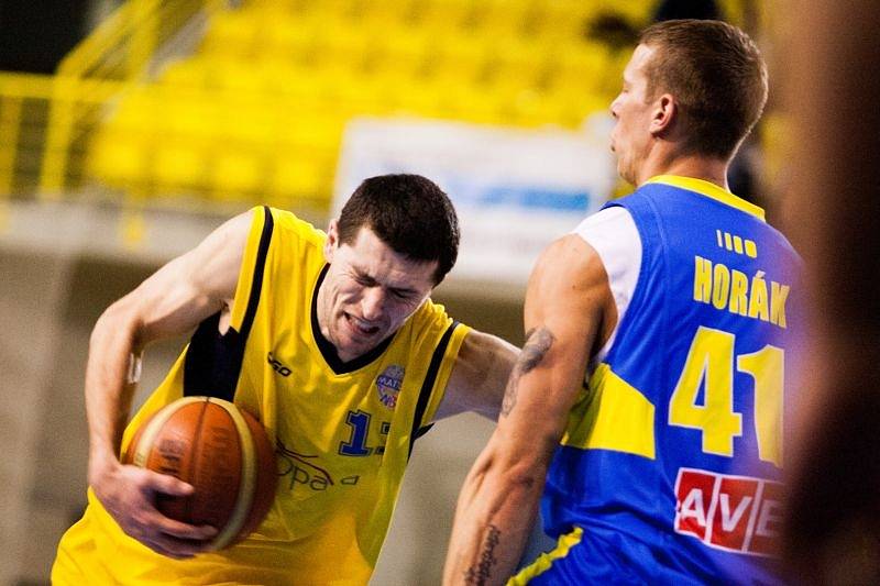 BK Opava – Sluneta Ústí nad Labem 68:76