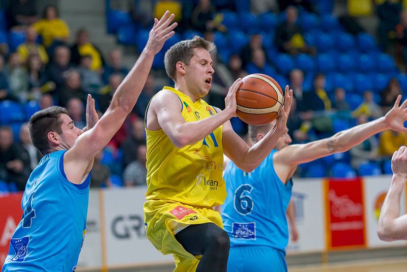 BK Opava - BK Olomoucko 72:64.