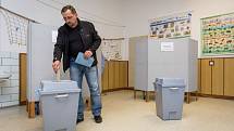 Komunální volby 2014 na ZŠ Ochranova v Opavě.