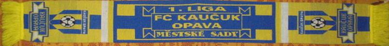 Tomáš Hrubý má 2500 fotbalových šál.