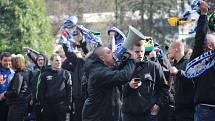 Padesát zadržených fanoušků a další, kteří utrpěli zranění. I takto dopadlo derby mezi Slezským FC a ostravským Baníkem, jež hosté vyhráli 1:0.