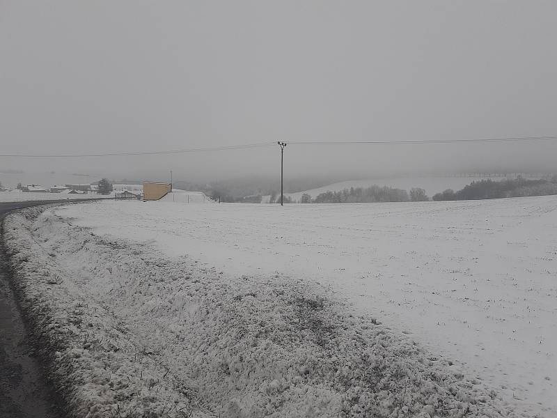 Dubnový sníh v Jakubčovicích a okolí, 13. dubna 2021.