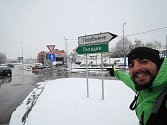 Pavel Klega se v Sofii moc dlouho nezdržel i kvůli sněhové kalamitě. Život cestovatele je holt nevyzpytatelný.