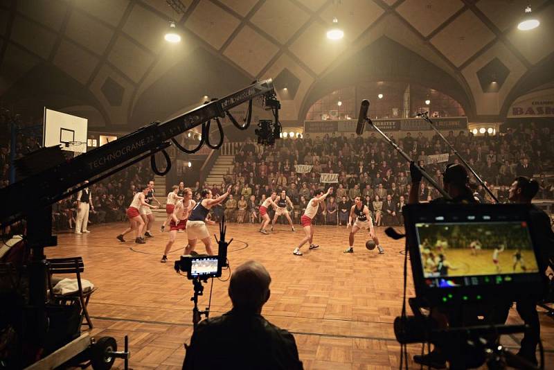 Film je postaven na reálných základech, byl inspirován skutečnými událostmi z knihy Nebáli se své odvahy. Popisuje cestu českých basketbalistů za zlatými medailemi na mistrovství Evropy v Ženevě.