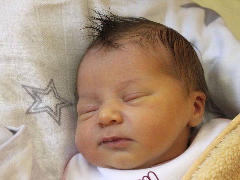 Vanessa Vymětalíková se narodila 21. února, vážila 3,22 kilogramů a měřila 45 centimetrů. Rodiče Tereza a Marek z Vítkova přejí své prvorozené dceři do života jen to nejkrásnější.
