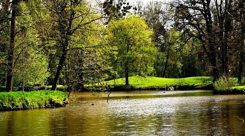 Kravařský zámecký park v celé jeho kráse.