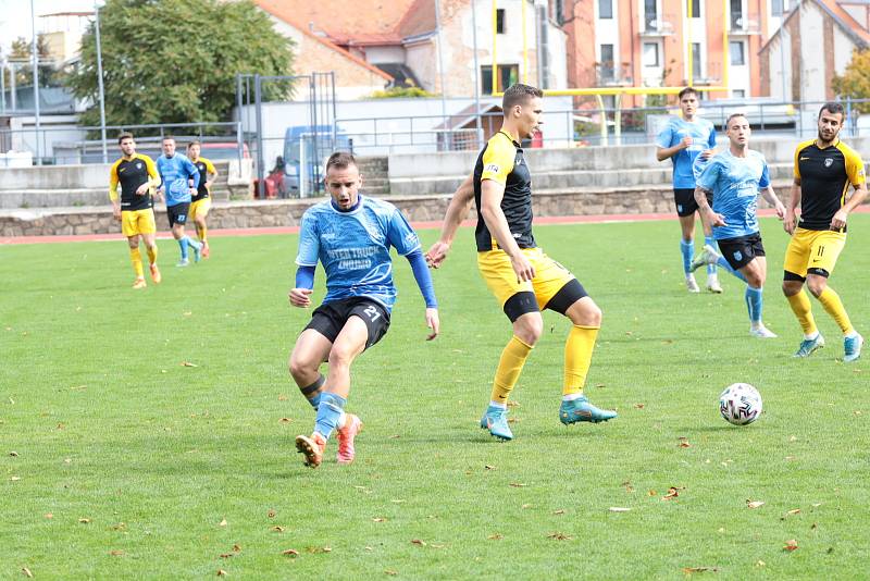 Fotbalisté 1. Znojmo prohráli v 9. kole MSFL na domácím hřišti s Hlučínem 1:5.